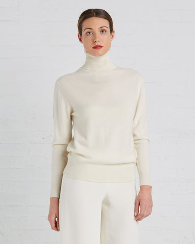 Ryan Roche Cashmere Turtleneck Sweater in Ivory